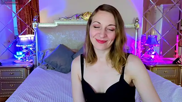 Katherine Loveau online show from December 3, 5:43 am