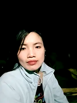 ngan-cute online show from March 4, 1:50 pm