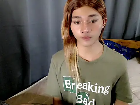 Petite HugeCock online show from July 21, 2:18 pm