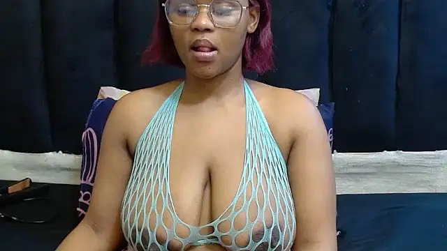 SexyBaddieXXX online show from June 29, 5:01 pm