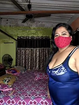 Smile-quien online show from December 2, 2:41 pm