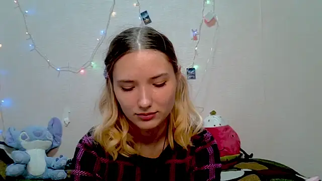 Snapshot of _kikiclark__ chatting on October 3, 9:09 pm kikiclark online show from October 3, 9:09 pm