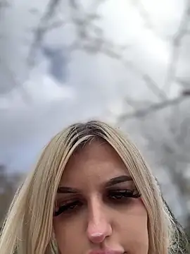 Steffi Snowbunny online show from February 23, 1:43 pm