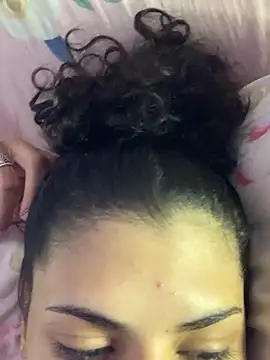 luluzinhax online show from February 15, 3:20 am