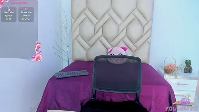 Snapshot of sexy_thin_anastasia chatting on September 13, 7:00 pm sexy thin anastasia online show from September 13, 7:00 pm