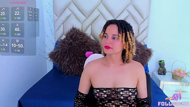 Snapshot of sexy_thin_anastasia chatting on October 11, 8:11 pm sexy thin anastasia online show from October 11, 8:11 pm