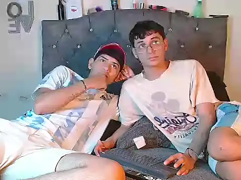 Snapshot of logan_willyams_ chatting on September 19, 12:20 am logan willyams  online show from September 19, 12:20 am