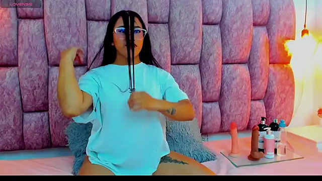 miss aris online show from March 19, 3:55 am