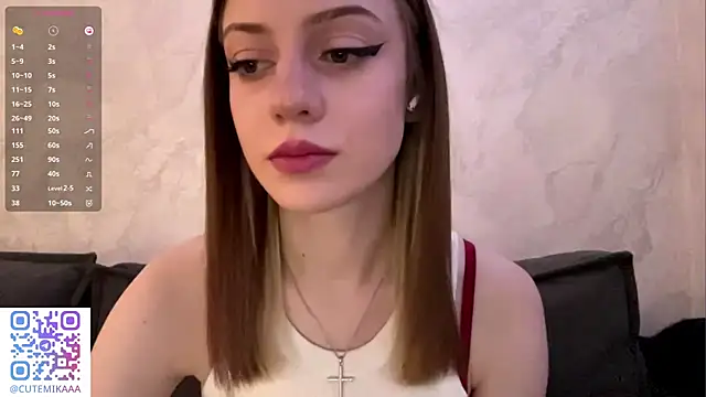 Snapshot of MustangMuse chatting on October 14, 12:52 pm MustangMuse online show from October 14, 12:52 pm