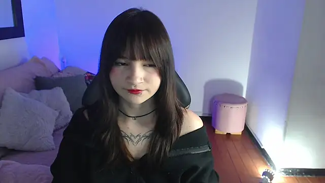  Charlotte Collins  online show from December 19, 3:04 pm