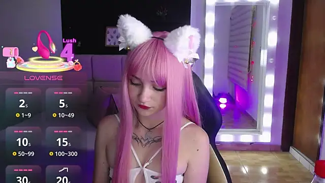 Snapshot of _Charlotte_Collins_ chatting on October 11, 3:59 pm Charlotte Collins online show from October 11, 3:59 pm