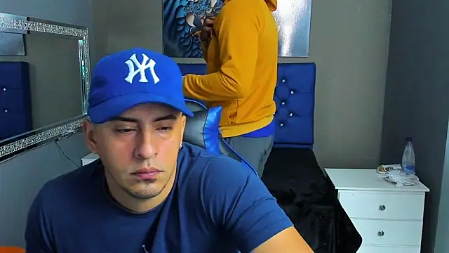 Snapshot of AngelAndChris chatting on October 16, 12:41 pm AngelAndChris online show from October 16, 12:41 pm