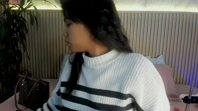 Liss-Reyes online show from November 13, 11:53 am