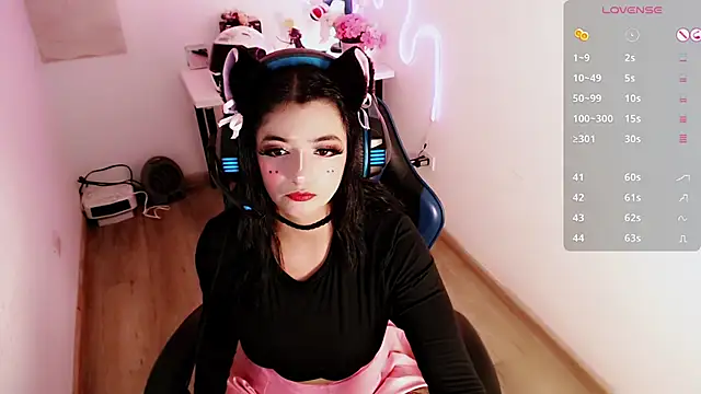 Lunyhose online show from March 13, 9:27 pm