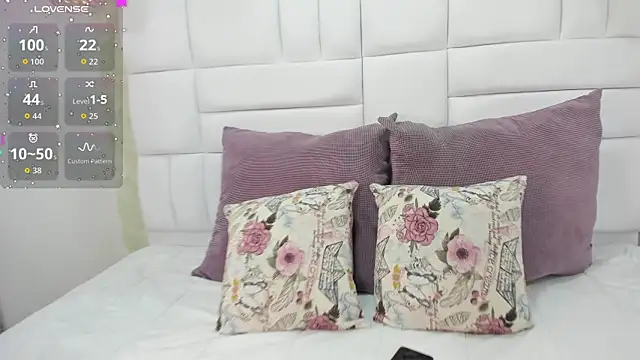 Snapshot of kate_lua chatting on September 28, 1:27 pm kate lua online show from September 28, 1:27 pm