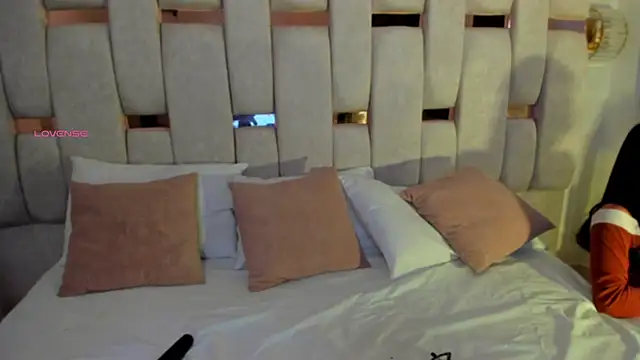 charlotte line online show from December 2, 6:10 pm