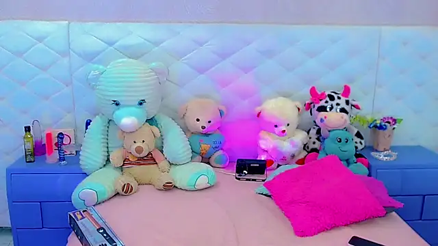 Snapshot of hanna_sweett34 chatting on September 23, 4:16 pm hanna sweett34 online show from September 23, 4:16 pm