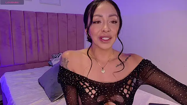 MarianaSandoval27 online show from May 30, 2:48 pm