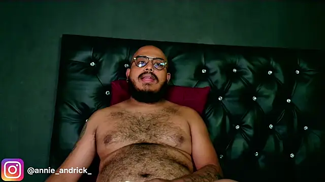  leda swan  online show from December 17, 1:48 pm