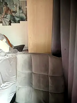 SarahBeii online show from September 18, 5:06 am