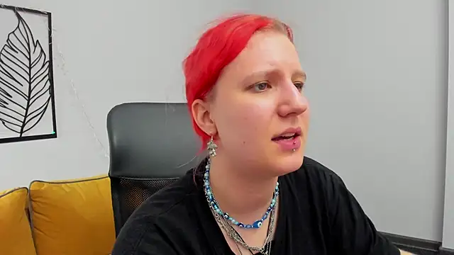 Hailey Foxy online show from April 27, 11:51 am