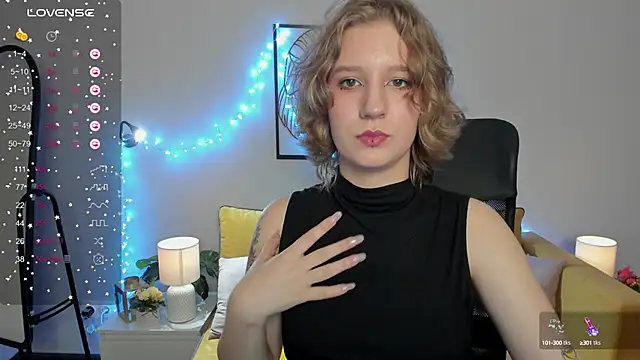 Snapshot of Hailey_Foxy chatting on September 28, 9:25 am Hailey Foxy online show from September 28, 9:25 am