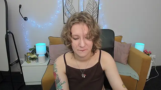 Snapshot of Hailey_Foxy chatting on September 12, 9:07 am Hailey Foxy online show from September 12, 9:07 am