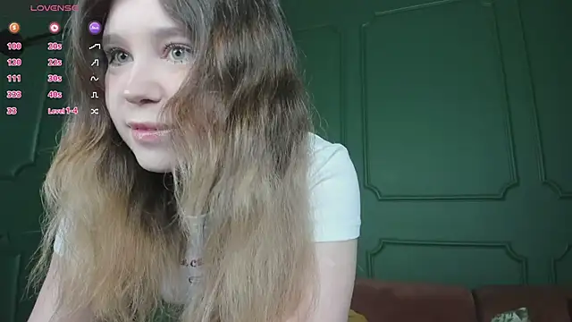 Lina Glow online show from March 13, 6:26 am