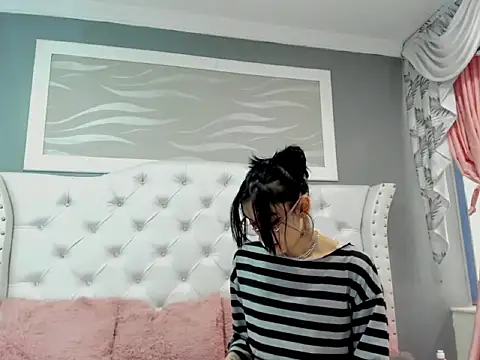 naomi cooper   online show from October 16, 1:47 pm