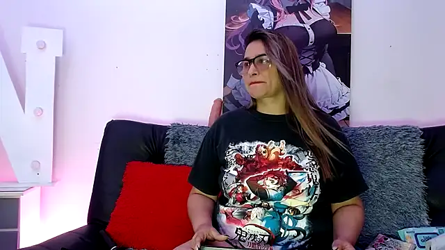 Snapshot of LAHILA_COOPERR chatting on October 9, 12:31 pm LAHILA COOPERR online show from October 9, 12:31 pm