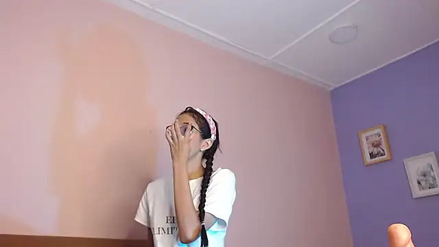 Snapshot of akisha_lims26 chatting on October 2, 1:38 pm akisha lims26 online show from October 2, 1:38 pm