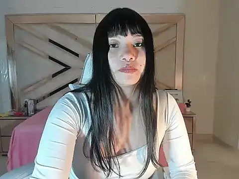Snapshot of Zulema_R1 chatting on September 8, 2:49 pm Zulema R1 online show from September 8, 2:49 pm