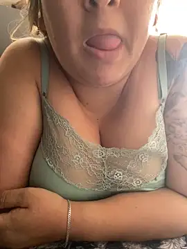 bruna438 online show from October 21, 12:53 pm