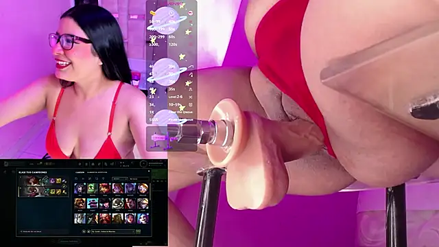 Snapshot of AntonellaVegas chatting on October 4, 5:02 am AntonellaVegas online show from October 4, 5:02 am