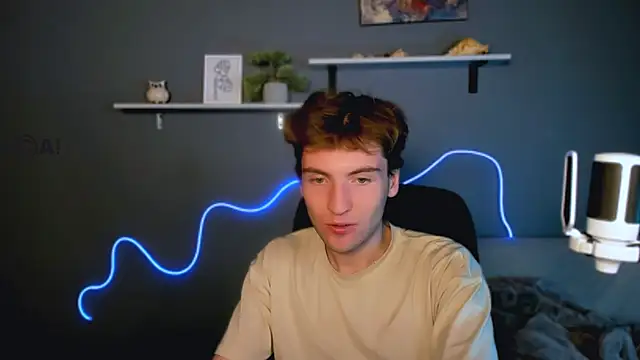 Snapshot of joseph_bear_ chatting on October 13, 10:45 pm joseph bear  online show from October 13, 10:45 pm