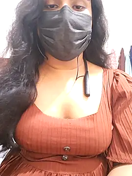 Snapshot of BeautyGirl_sara chatting on October 20, 10:29 am BeautyGirl sara online show from October 20, 10:29 am
