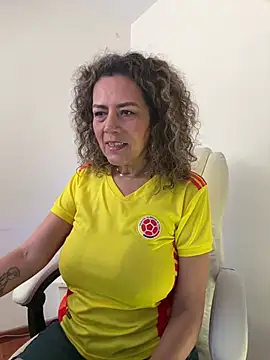 Paty chic online show from June 18, 2:44 pm