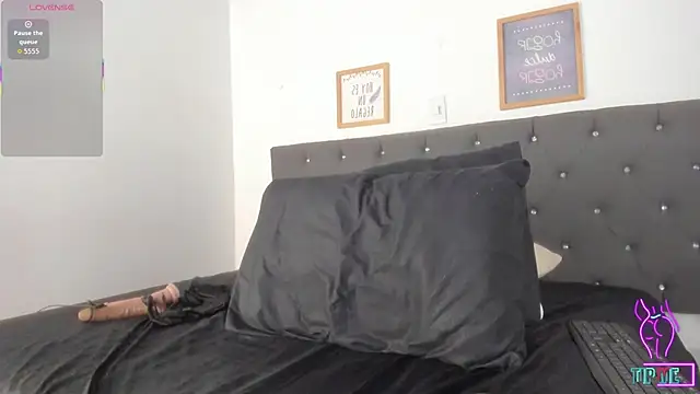 EvamilfXXX online show from January 15, 5:13 am