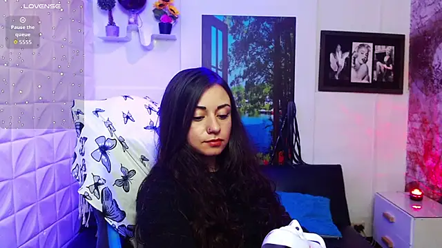 Eva Roussell online show from October 31, 4:22 pm