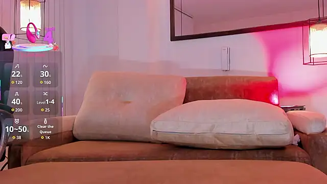 issi loren online show from March 4, 7:31 pm