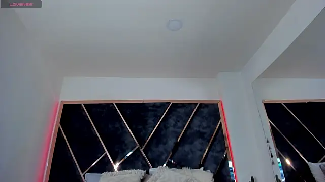 SusanaHenao online show from November 28, 7:50 pm