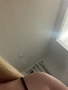 anjinhabs online show from September 18, 5:17 am