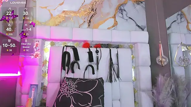 Natasha-Adams online show from March 19, 9:41 pm