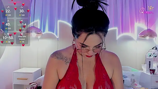 sofiiacarson online show from February 19, 7:46 pm