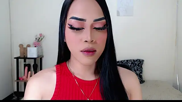 Snapshot of Lessandra_Lust chatting on October 8, 4:06 am Lessandra Lust online show from October 8, 4:06 am