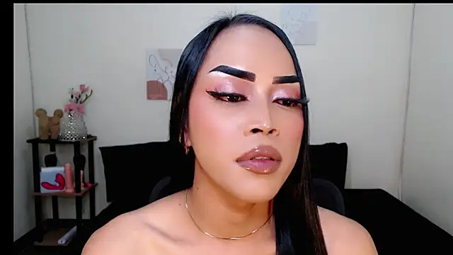 Snapshot of Lessandra_Lust chatting on September 23, 10:30 pm Lessandra Lust online show from September 23, 10:30 pm