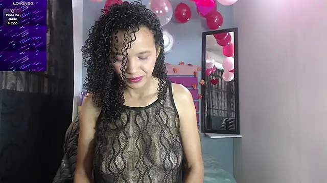 Snapshot of alma_azul chatting on September 10, 2:06 pm alma azul online show from September 10, 2:06 pm