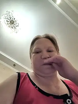 Daysie Fanny online show from January 18, 2:24 pm