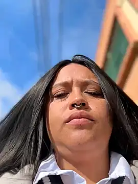 -Mia1 online show from April 14, 12:49 pm