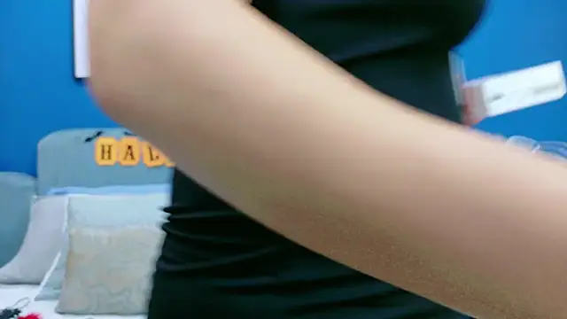 Ashley Evans22 online show from October 21, 7:51 pm